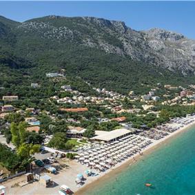 3 bedroom villa with pool and sea views in Barbati, Corfu, sleeps 8